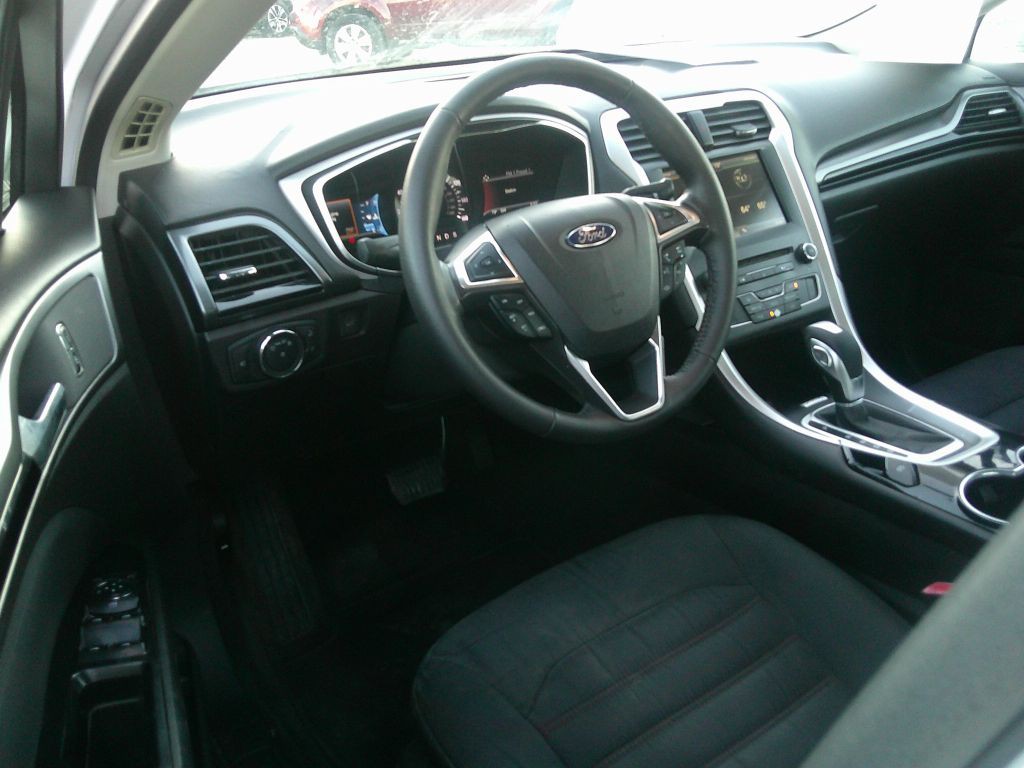 2016 Ford Fusion Image 7