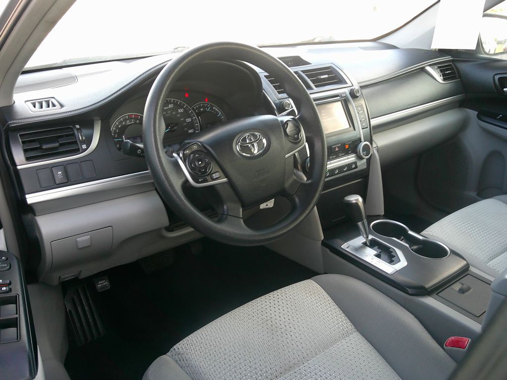 2013 Toyota Camry Image 7