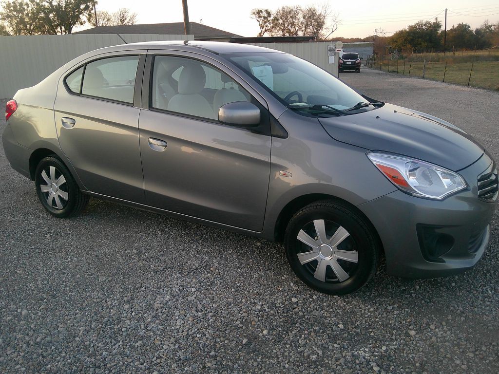 2017 Mitsubishi Mirage Image 2