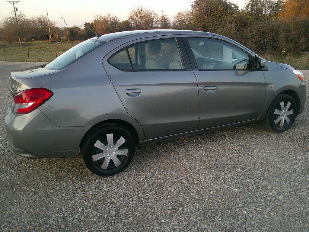 2017 Mitsubishi Mirage Image 3