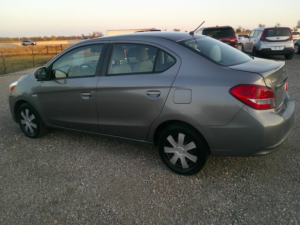 2017 Mitsubishi Mirage Image 4