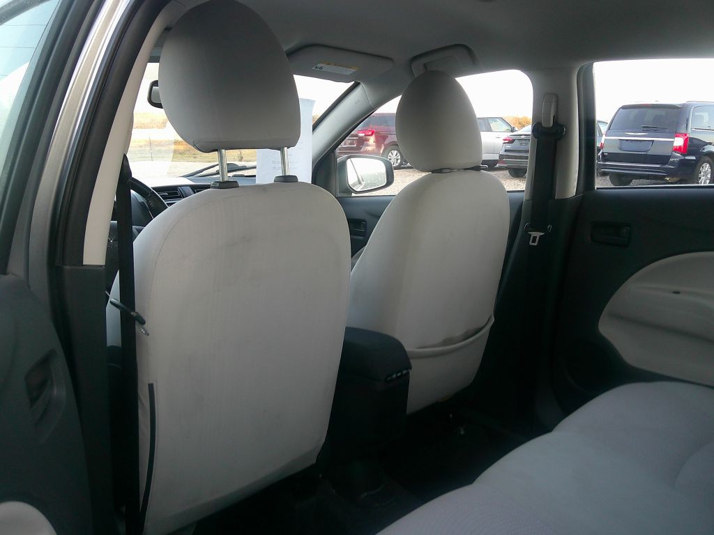 2017 Mitsubishi Mirage Image 8