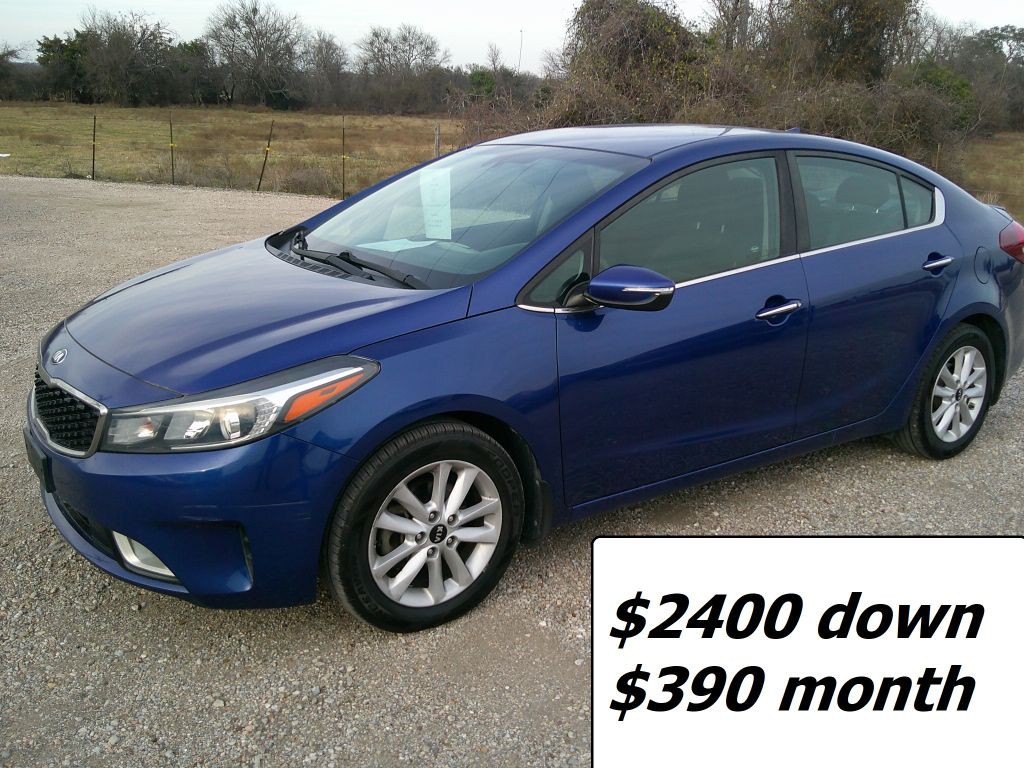 2017 Kia Forte Image 1