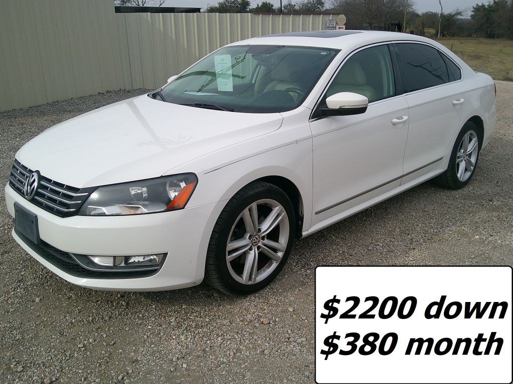 2013 Volkswagen Passat Image 1