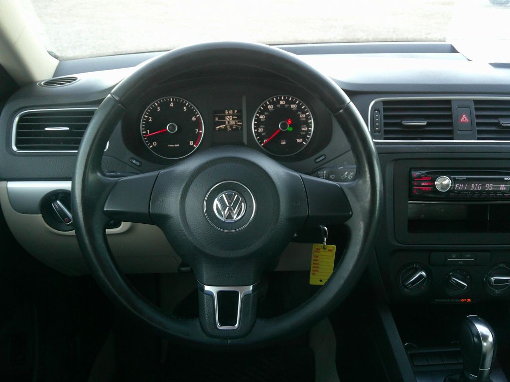 2013 Volkswagen Jetta Image 6