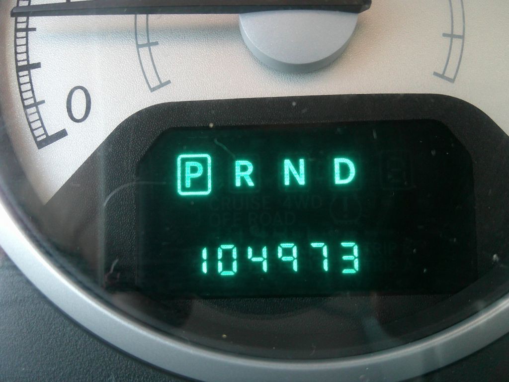 2010 Chrysler Town & Country Image 5