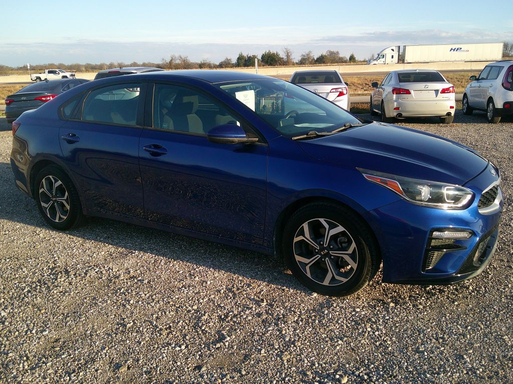 2019 Kia Forte Image 2