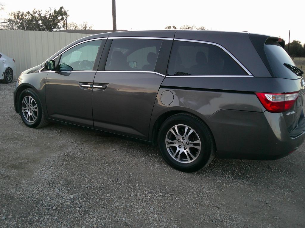 2012 Honda Odyssey Image 4