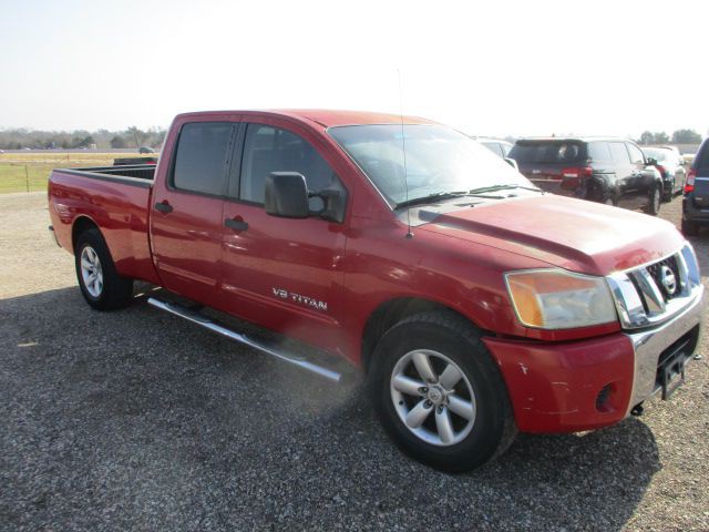 2008 Nissan Titan Image 2
