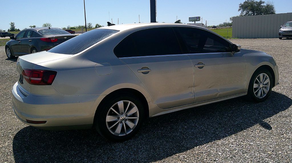 2016 Volkswagen Jetta Image 3