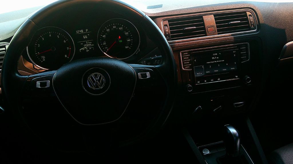 2016 Volkswagen Jetta Image 6