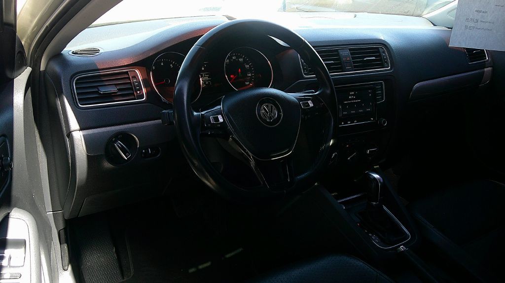 2016 Volkswagen Jetta Image 7