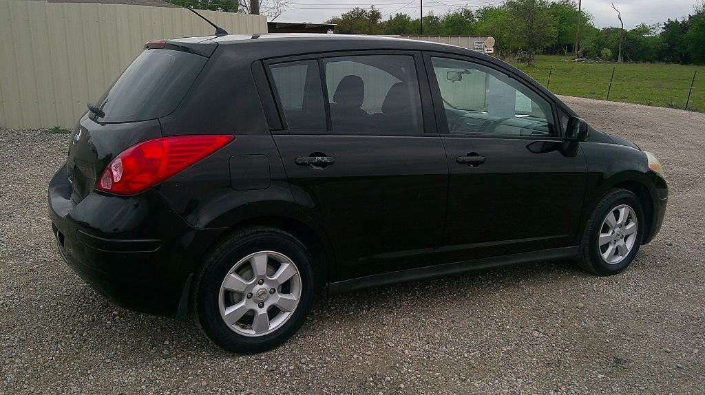 2008 Nissan Versa Image 3