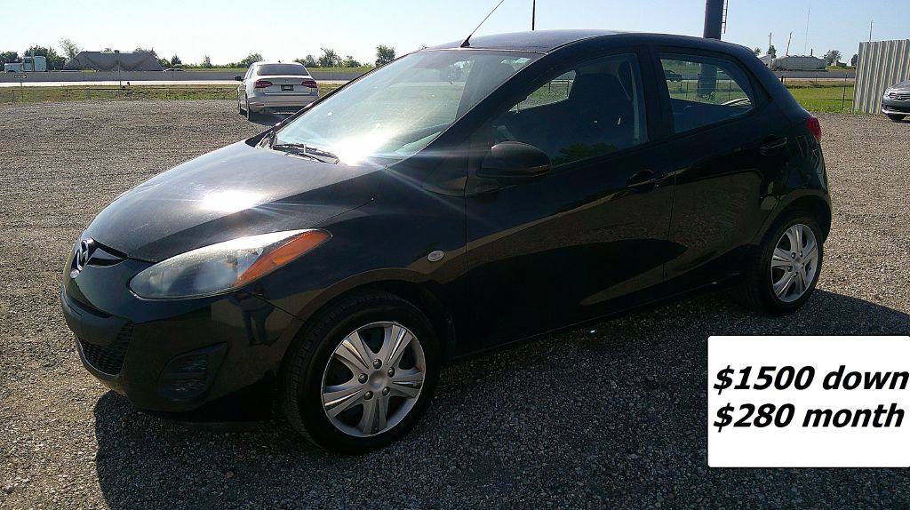 2011 Mazda Mazda2 Image 1