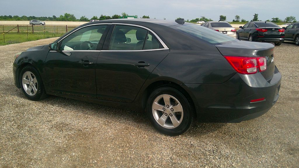 2014 Chevrolet Malibu Image 4