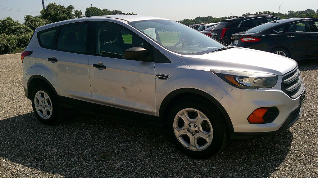 2019 Ford Escape Image 2