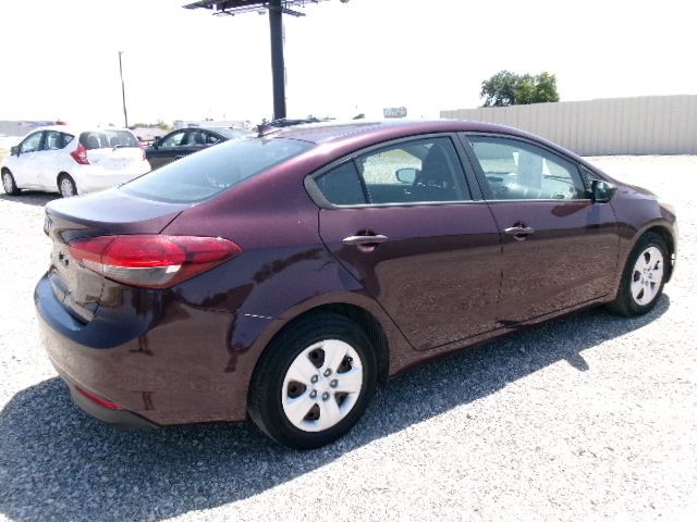 2018 Kia Forte Image 3