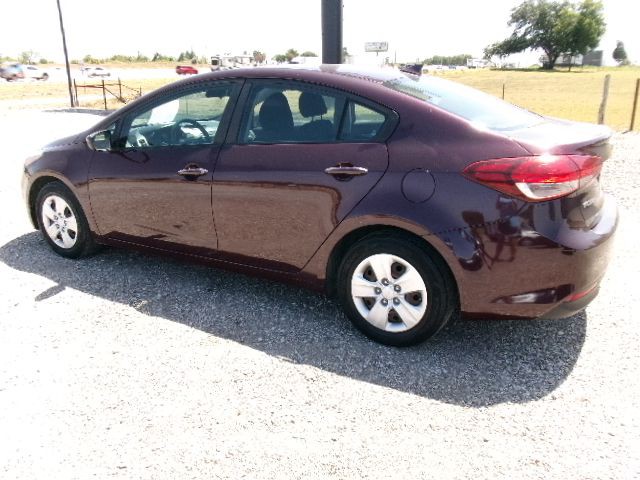 2018 Kia Forte Image 4