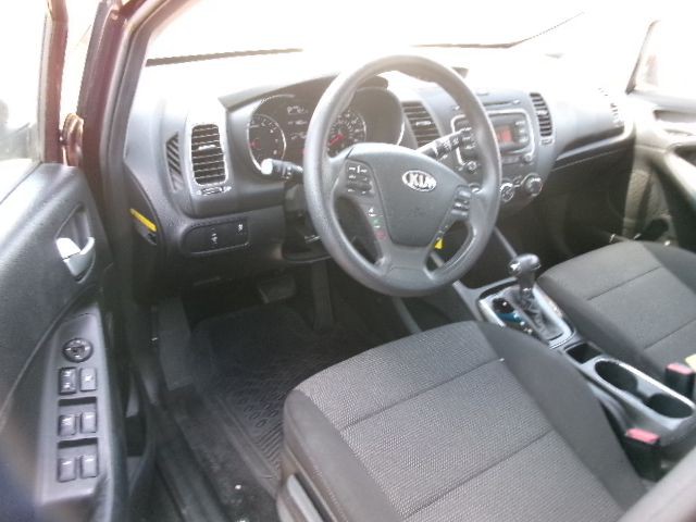 2018 Kia Forte Image 9
