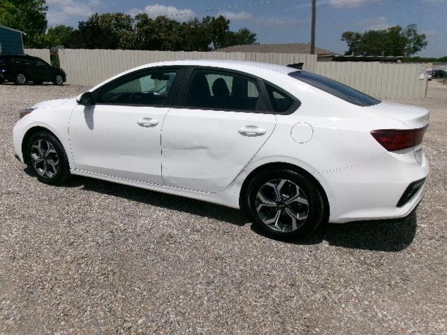 2021 Kia Forte Image 4