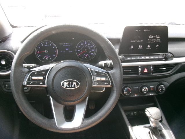2021 Kia Forte Image 8