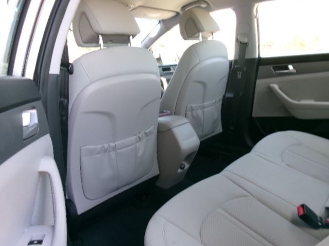 2016 Hyundai Sonata Image 10
