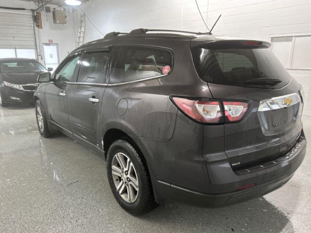 2015 Chevrolet Traverse Image 3