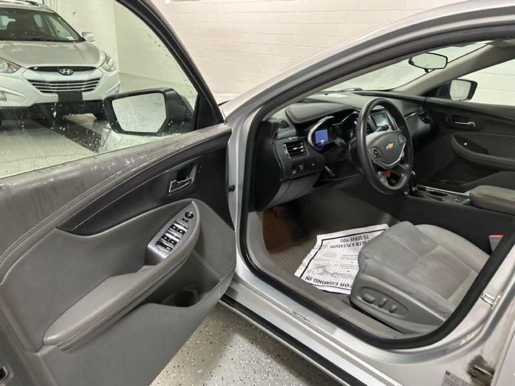 2014 Chevrolet Impala Image 3