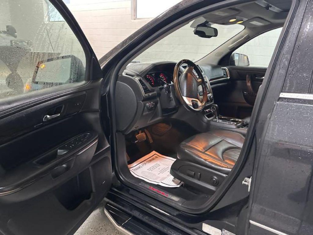 2014 GMC Acadia Image 7