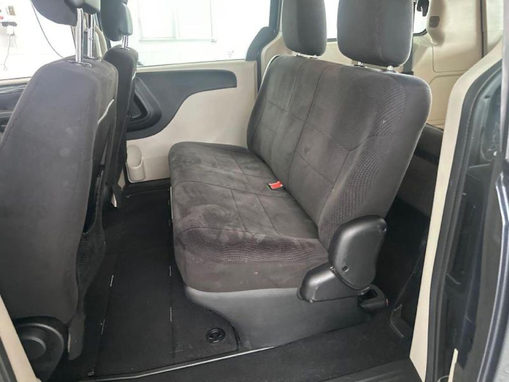 2014 Dodge Grand Caravan Image 9