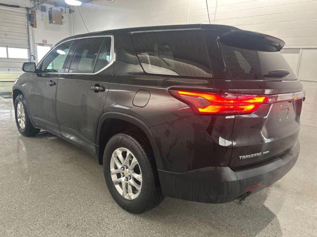 2022 Chevrolet Traverse Image 3