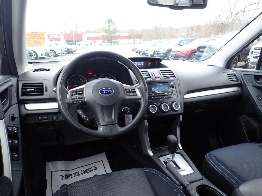 2015 Subaru Forester Image 6