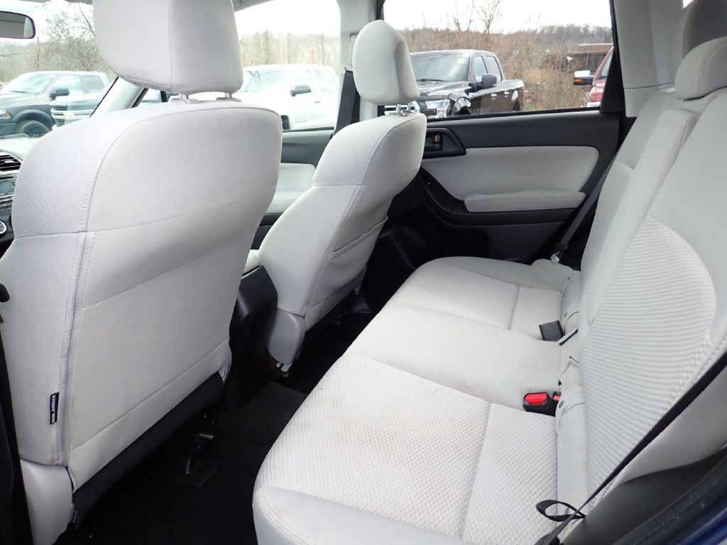 2014 Subaru Forester Image 7