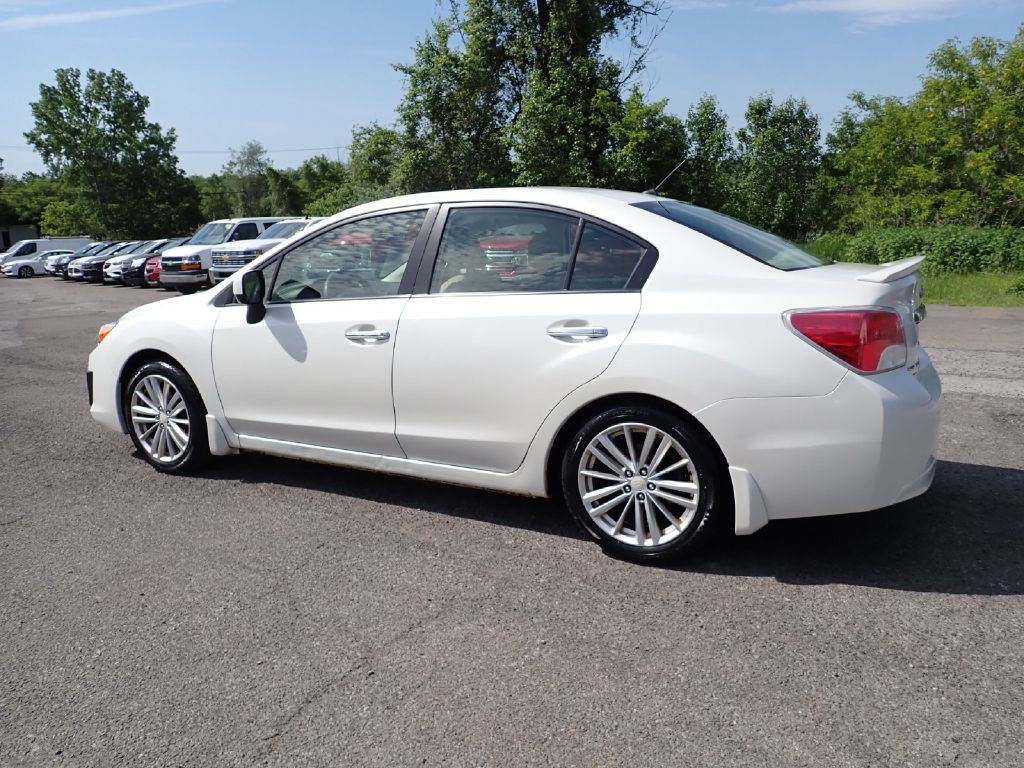 2014 Subaru Impreza Image 2