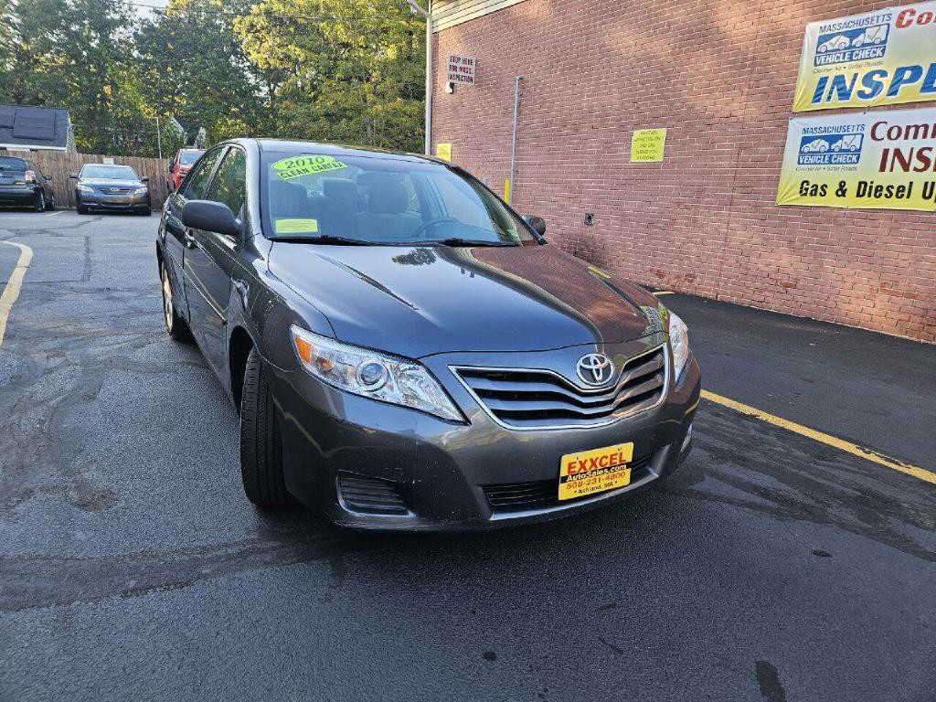 2010 Toyota Camry Image 1