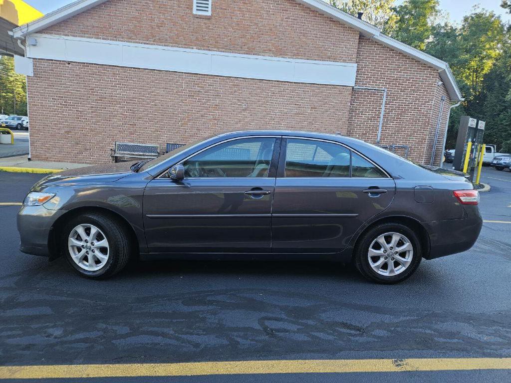 2010 Toyota Camry Image 4
