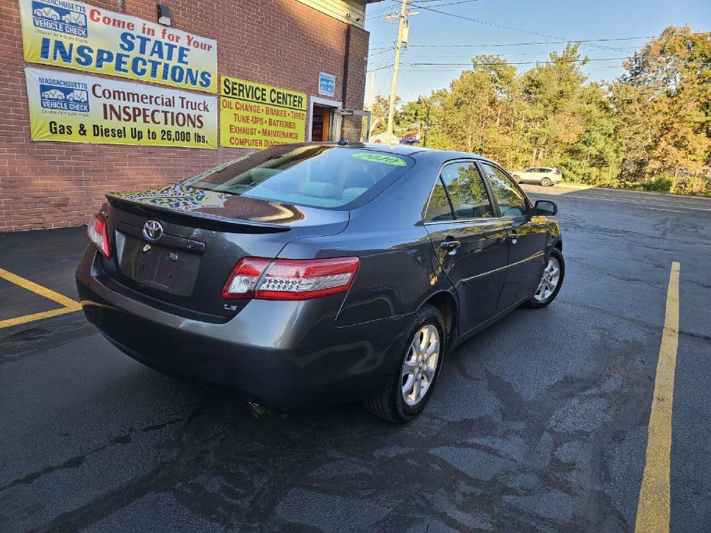 2010 Toyota Camry Image 7