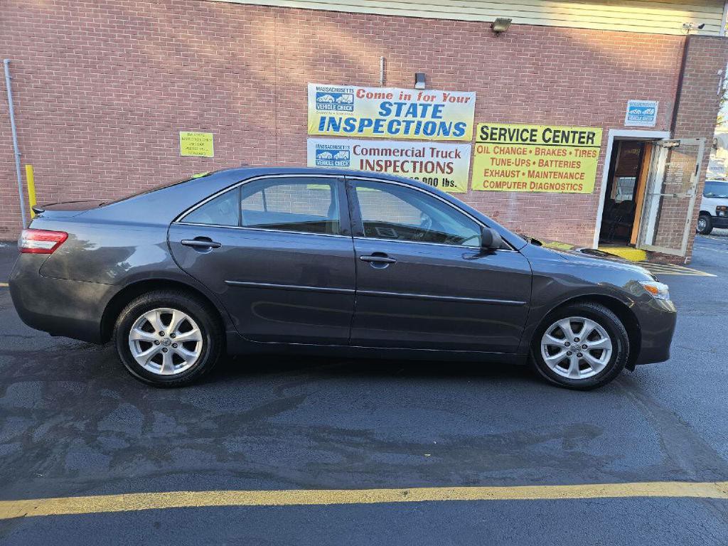 2010 Toyota Camry Image 8