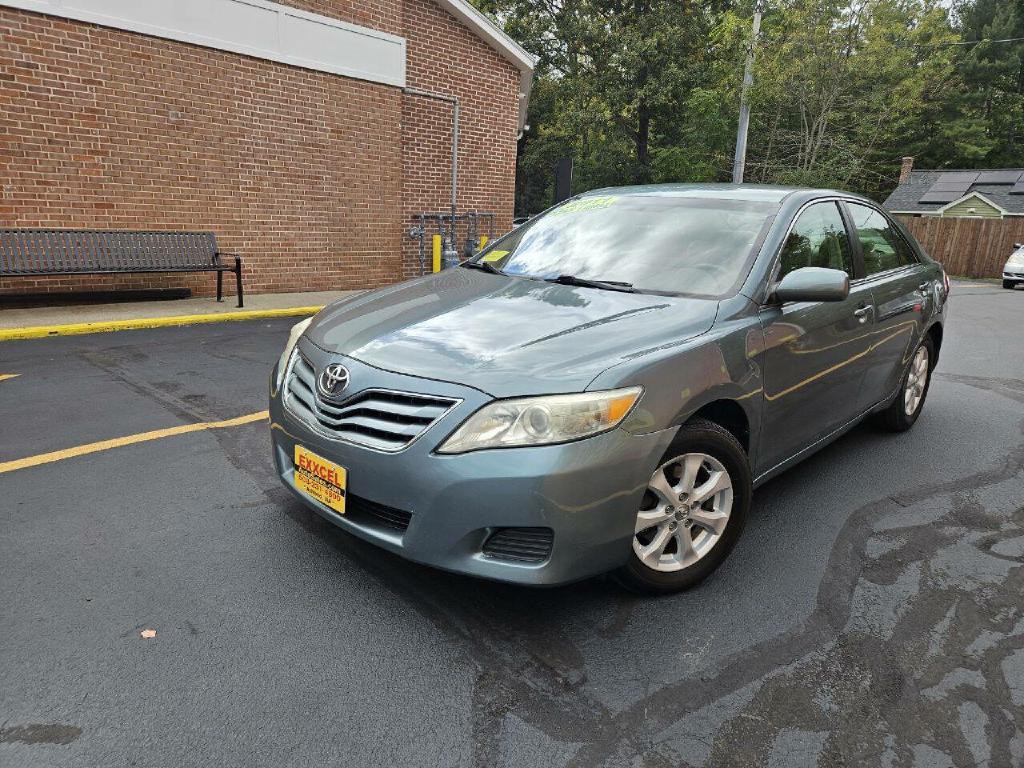 2011 Toyota Camry Image 3