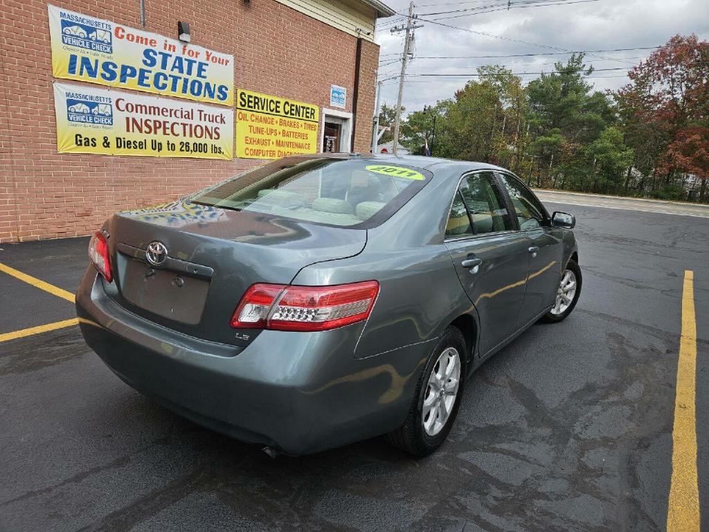 2011 Toyota Camry Image 8