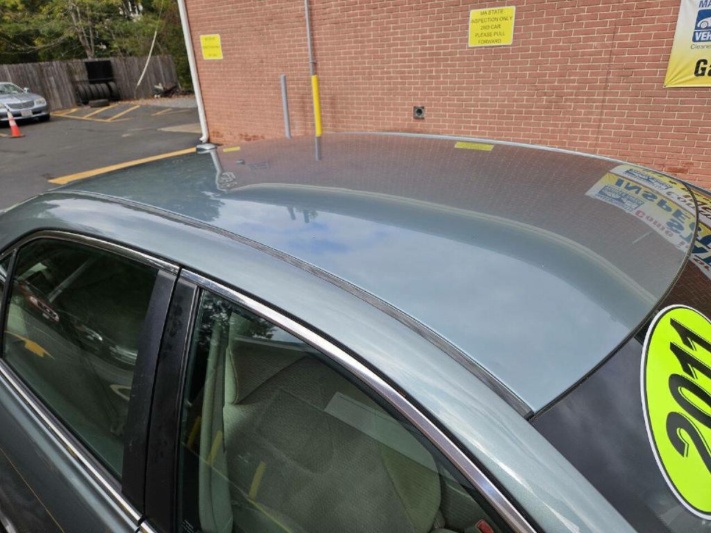 2011 Toyota Camry Image 10