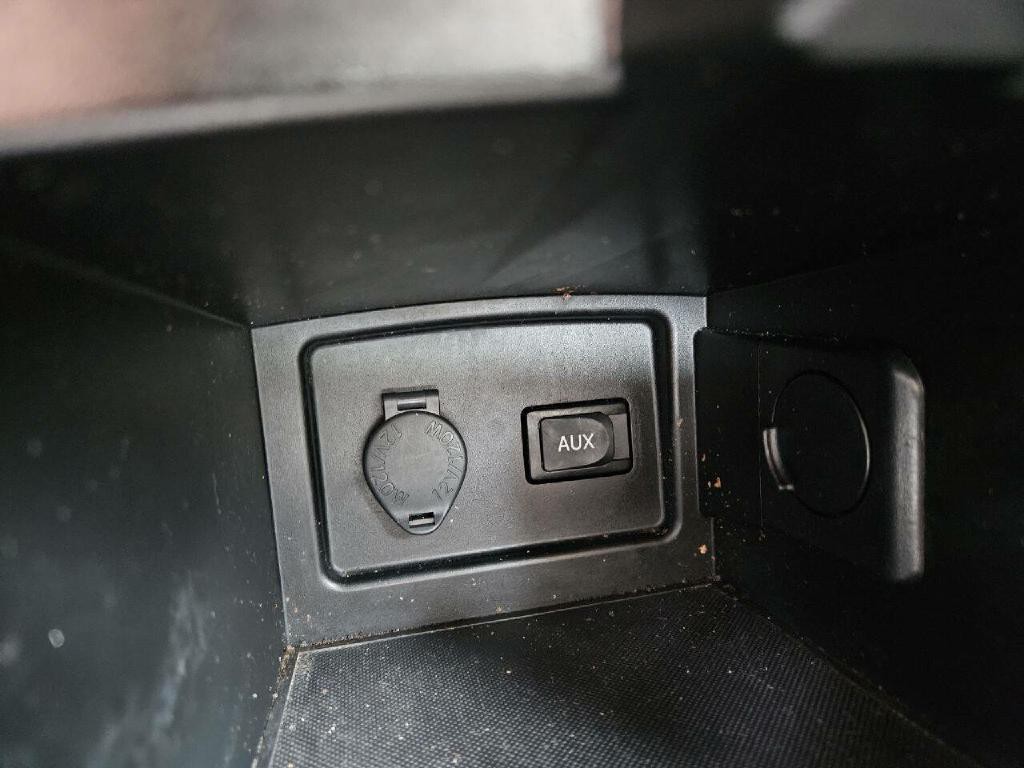 2011 Toyota Camry Image 24