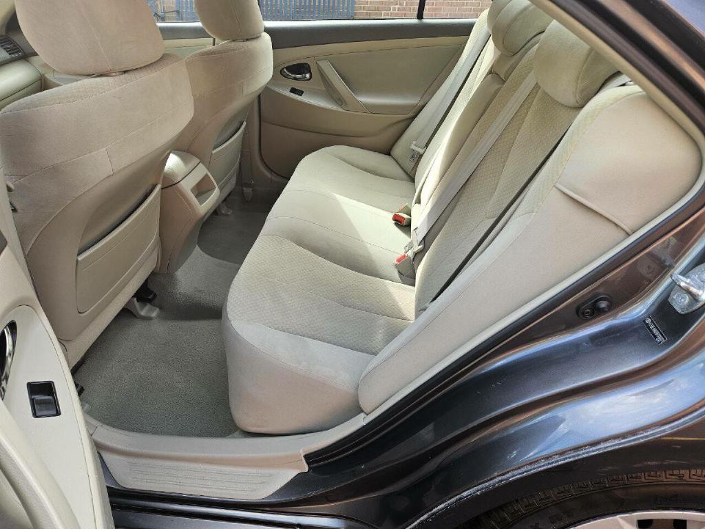 2009 Toyota Camry Image 13