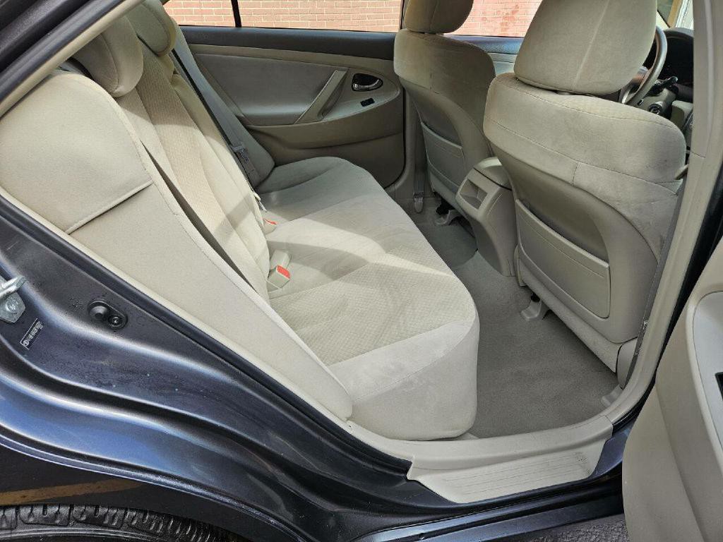 2009 Toyota Camry Image 14