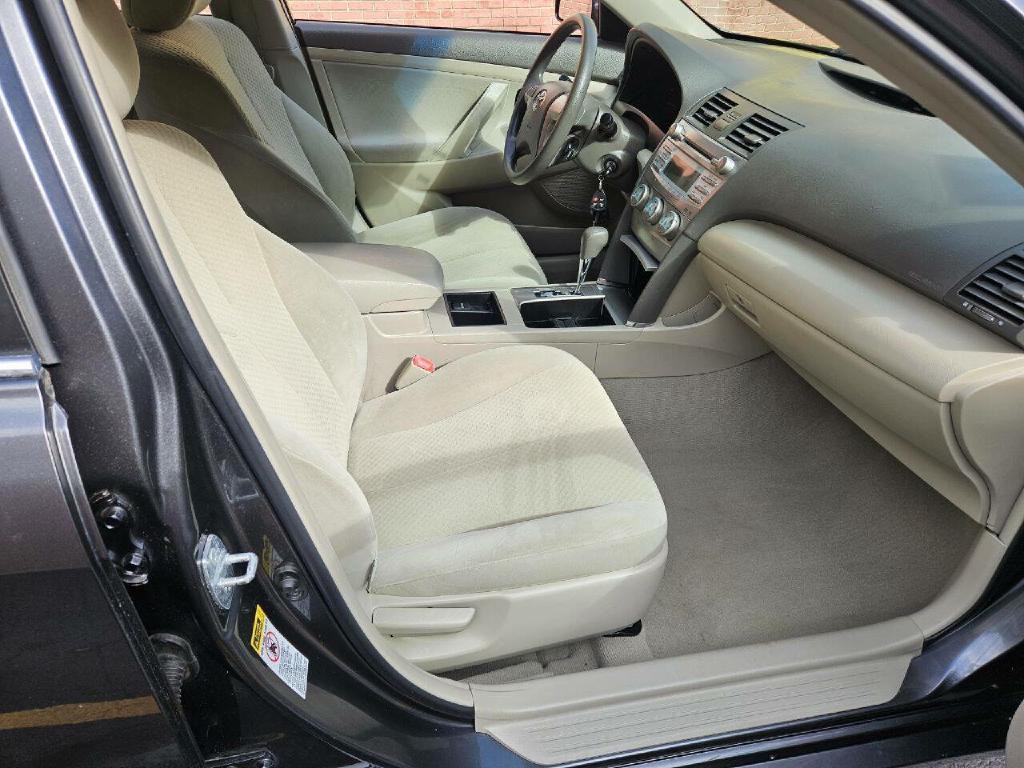 2009 Toyota Camry Image 15