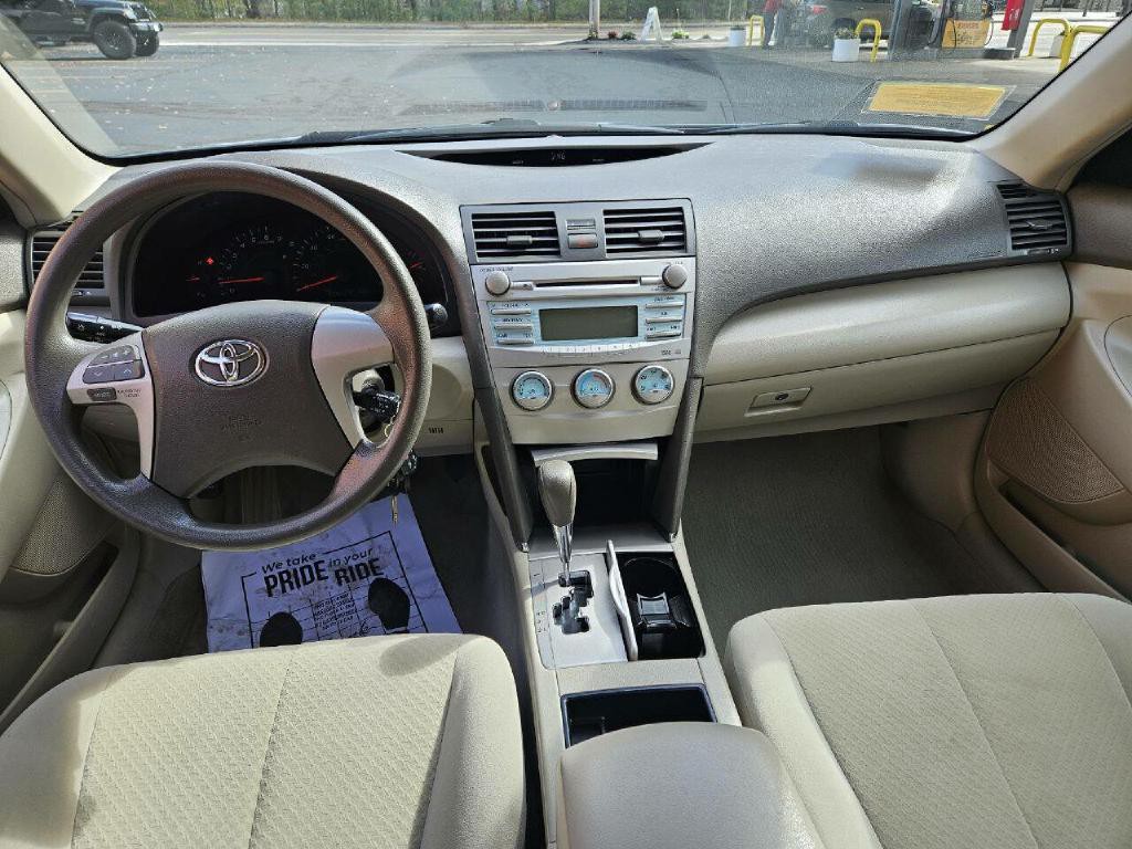 2009 Toyota Camry Image 17