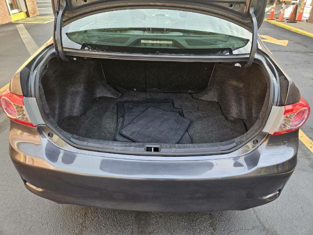 2012 Toyota Corolla Image 10