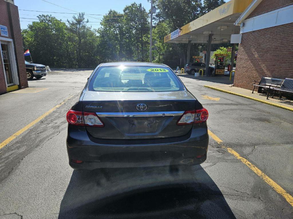 2013 Toyota Corolla Image 6