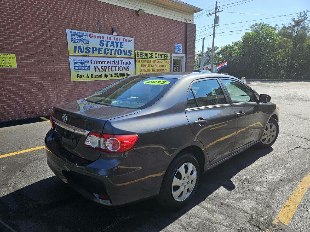 2013 Toyota Corolla Image 7