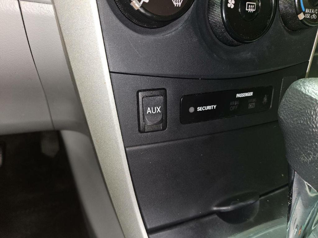 2013 Toyota Corolla Image 19
